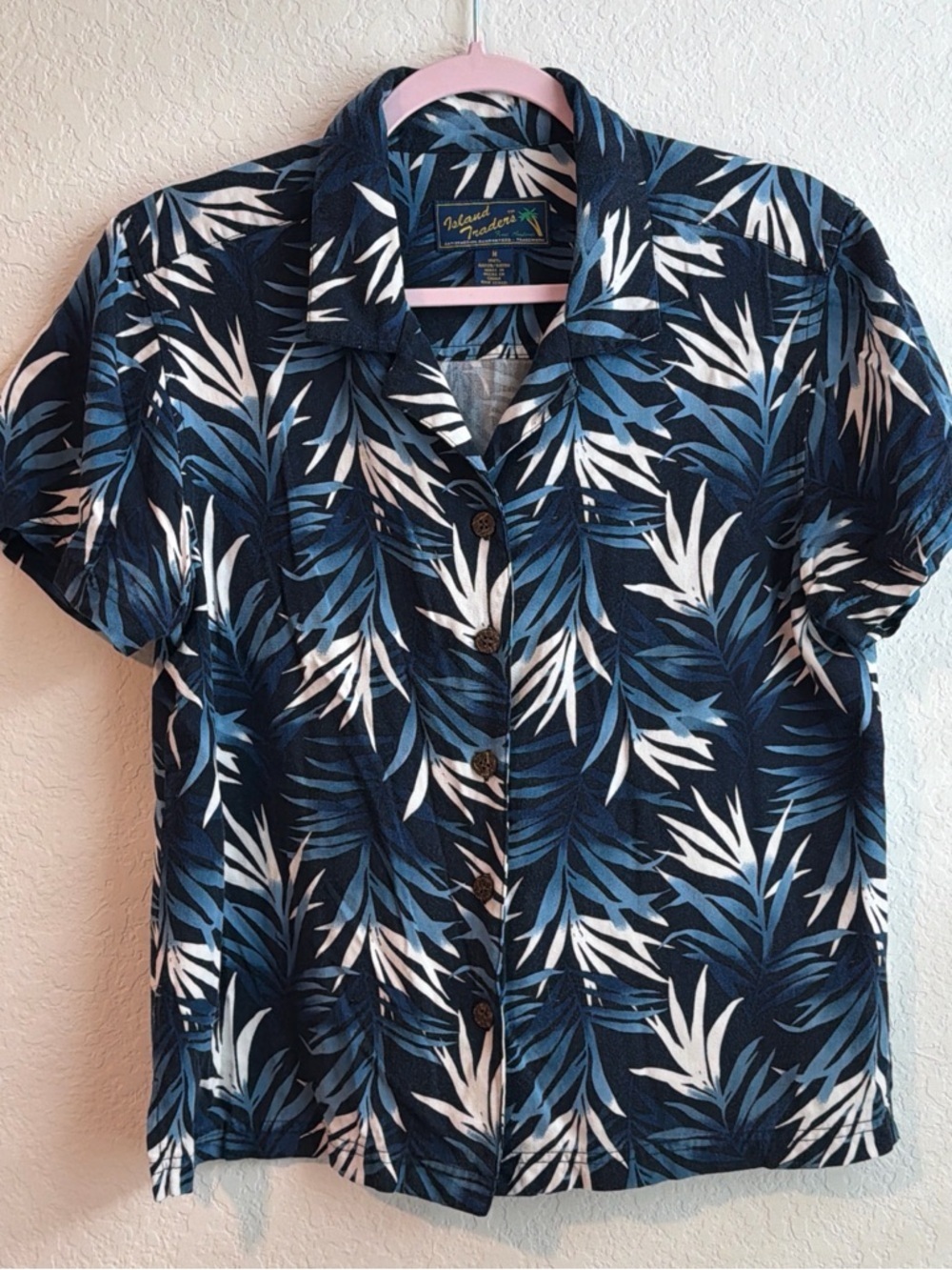 Island Trader Men's Tropical Button-Up Shirt